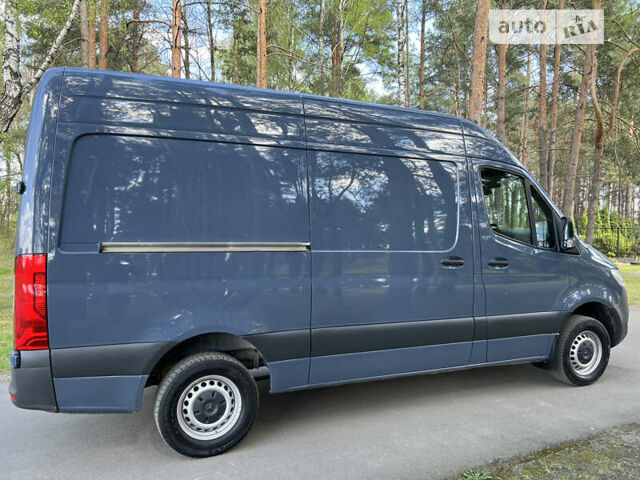 Серый Мерседес Sprinter, объемом двигателя 2.99 л и пробегом 115 тыс. км за 28500 $, фото 4 на Automoto.ua