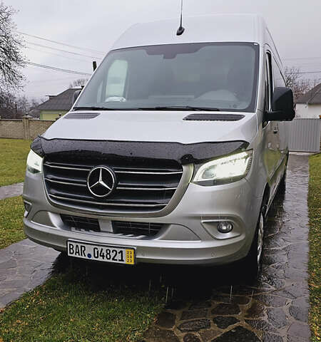 Серый Мерседес Sprinter, объемом двигателя 0 л и пробегом 158 тыс. км за 50970 $, фото 1 на Automoto.ua