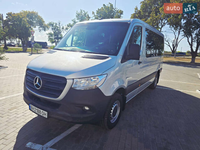Серый Мерседес Sprinter, объемом двигателя 2.1 л и пробегом 150 тыс. км за 35900 $, фото 8 на Automoto.ua