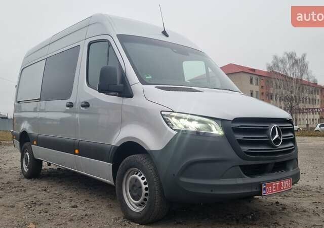 Серый Мерседес Sprinter, объемом двигателя 2.2 л и пробегом 330 тыс. км за 25990 $, фото 8 на Automoto.ua