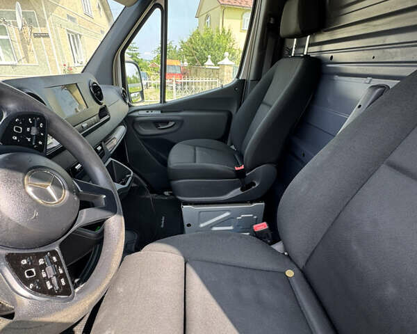 Серый Мерседес Sprinter, объемом двигателя 2.14 л и пробегом 410 тыс. км за 34250 $, фото 10 на Automoto.ua
