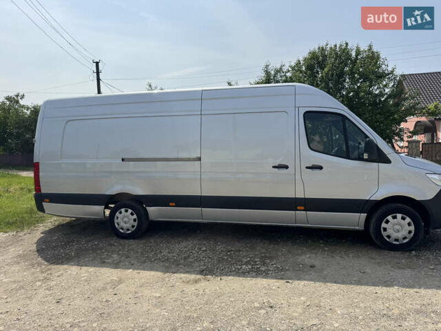Серый Мерседес Sprinter, объемом двигателя 2.14 л и пробегом 410 тыс. км за 34250 $, фото 3 на Automoto.ua