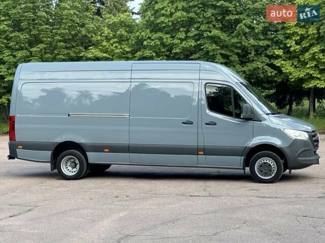 Серый Мерседес Sprinter, объемом двигателя 2.2 л и пробегом 136 тыс. км за 36940 $, фото 17 на Automoto.ua
