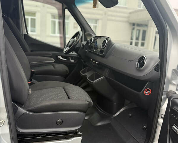 Сірий Мерседес Sprinter, об'ємом двигуна 3 л та пробігом 99 тис. км за 46900 $, фото 15 на Automoto.ua