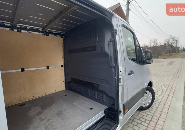 Серый Мерседес Sprinter, объемом двигателя 2.14 л и пробегом 239 тыс. км за 28500 $, фото 74 на Automoto.ua