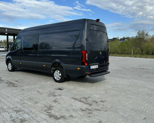 Серый Мерседес Sprinter, объемом двигателя 3 л и пробегом 242 тыс. км за 48112 $, фото 5 на Automoto.ua