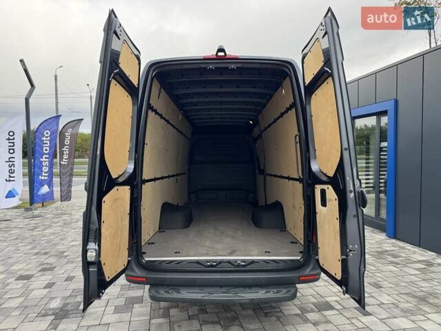 Серый Мерседес Sprinter, объемом двигателя 3 л и пробегом 94 тыс. км за 74900 $, фото 26 на Automoto.ua
