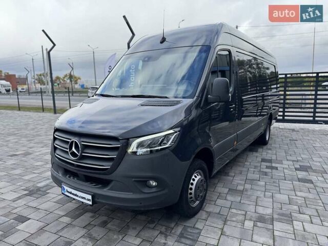 Серый Мерседес Sprinter, объемом двигателя 3 л и пробегом 94 тыс. км за 74900 $, фото 6 на Automoto.ua