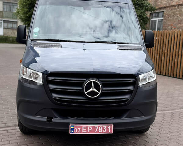Серый Мерседес Sprinter, объемом двигателя 0 л и пробегом 70 тыс. км за 19700 $, фото 5 на Automoto.ua