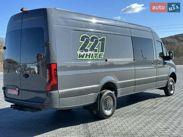 Серый Мерседес Sprinter, объемом двигателя 2.99 л и пробегом 154 тыс. км за 57500 $, фото 8 на Automoto.ua