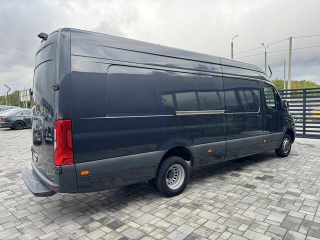 Серый Мерседес Sprinter, объемом двигателя 3 л и пробегом 93 тыс. км за 74900 $, фото 2 на Automoto.ua