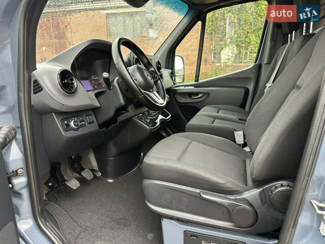 Серый Мерседес Sprinter, объемом двигателя 2.2 л и пробегом 77 тыс. км за 26000 $, фото 15 на Automoto.ua