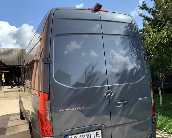 Сірий Мерседес Sprinter, об'ємом двигуна 2.14 л та пробігом 72 тис. км за 31500 $, фото 2 на Automoto.ua