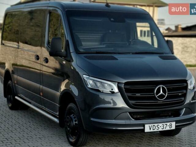 Серый Мерседес Sprinter, объемом двигателя 2.2 л и пробегом 316 тыс. км за 34500 $, фото 12 на Automoto.ua