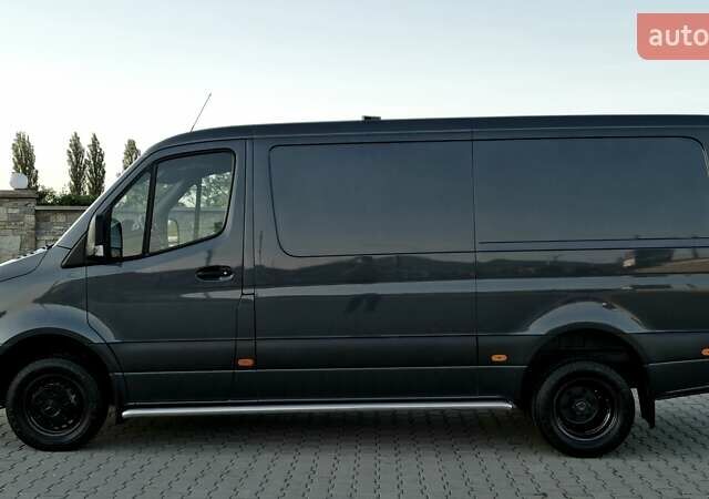 Серый Мерседес Sprinter, объемом двигателя 2.2 л и пробегом 316 тыс. км за 34500 $, фото 21 на Automoto.ua