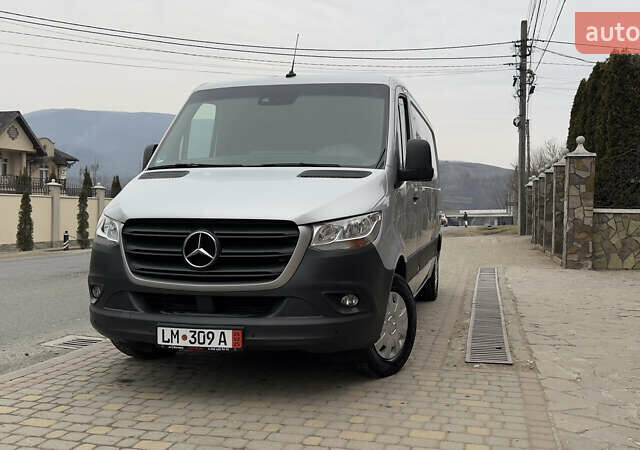 Серый Мерседес Sprinter, объемом двигателя 2.14 л и пробегом 239 тыс. км за 28500 $, фото 13 на Automoto.ua