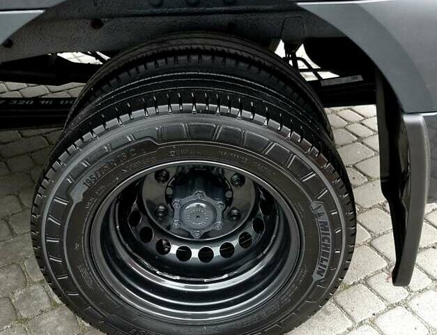 Серый Мерседес Sprinter, объемом двигателя 2.2 л и пробегом 316 тыс. км за 34500 $, фото 57 на Automoto.ua