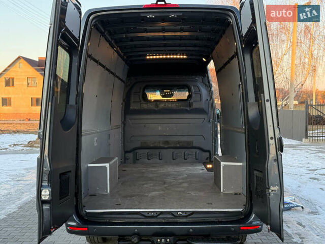 Серый Мерседес Sprinter, объемом двигателя 3 л и пробегом 165 тыс. км за 52990 $, фото 47 на Automoto.ua