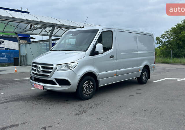 Сірий Мерседес Sprinter, об'ємом двигуна 2.2 л та пробігом 315 тис. км за 27700 $, фото 2 на Automoto.ua