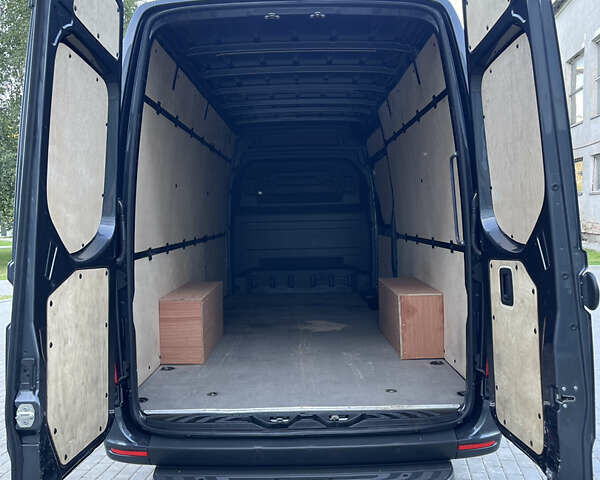 Серый Мерседес Sprinter, объемом двигателя 2.14 л и пробегом 170 тыс. км за 39500 $, фото 50 на Automoto.ua