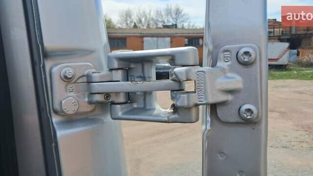Сірий Мерседес Sprinter, об'ємом двигуна 2.14 л та пробігом 98 тис. км за 29999 $, фото 82 на Automoto.ua