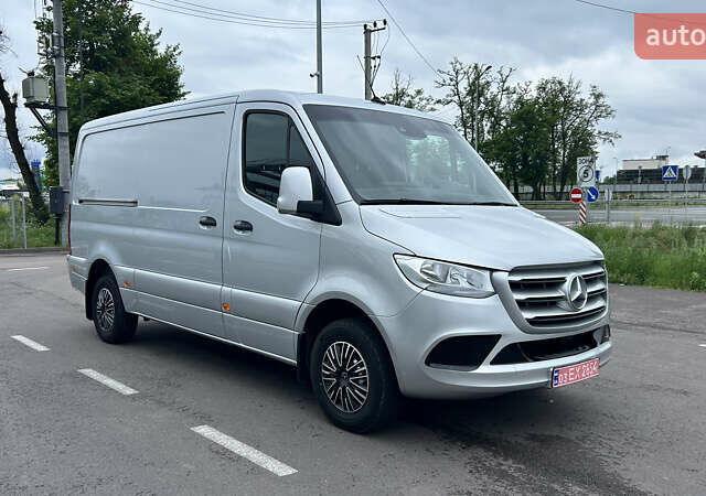 Сірий Мерседес Sprinter, об'ємом двигуна 2.2 л та пробігом 315 тис. км за 27700 $, фото 4 на Automoto.ua