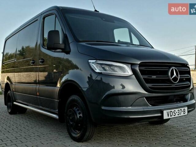 Серый Мерседес Sprinter, объемом двигателя 2.2 л и пробегом 316 тыс. км за 34500 $, фото 16 на Automoto.ua