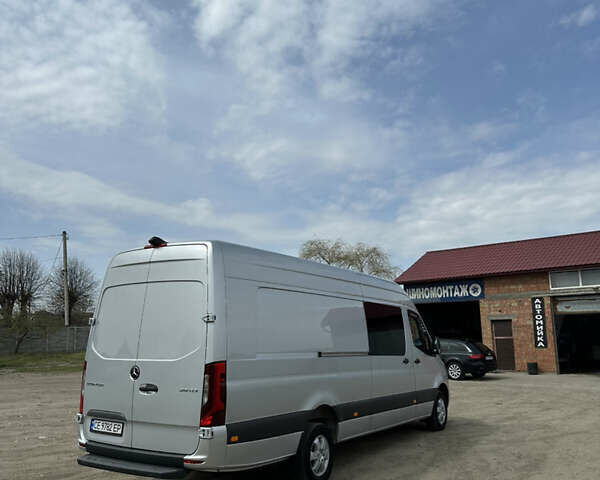 Серый Мерседес Sprinter, объемом двигателя 2.99 л и пробегом 321 тыс. км за 56909 $, фото 5 на Automoto.ua