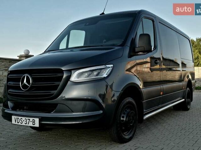 Серый Мерседес Sprinter, объемом двигателя 2.2 л и пробегом 316 тыс. км за 34500 $, фото 1 на Automoto.ua