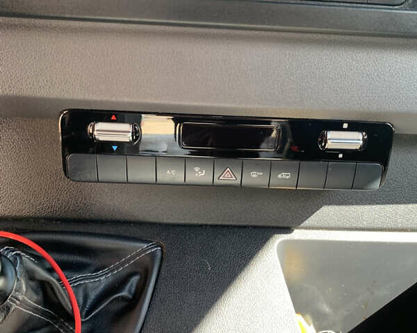Сірий Мерседес Sprinter, об'ємом двигуна 2.14 л та пробігом 72 тис. км за 31500 $, фото 14 на Automoto.ua