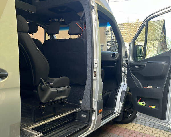 Сірий Мерседес Sprinter, об'ємом двигуна 2.2 л та пробігом 450 тис. км за 38500 $, фото 12 на Automoto.ua