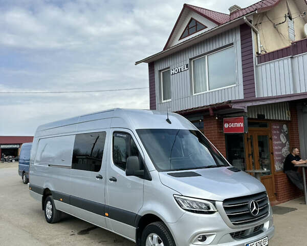 Серый Мерседес Sprinter, объемом двигателя 2.99 л и пробегом 321 тыс. км за 56909 $, фото 6 на Automoto.ua