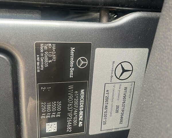 Серый Мерседес Sprinter, объемом двигателя 2.99 л и пробегом 182 тыс. км за 60999 $, фото 23 на Automoto.ua