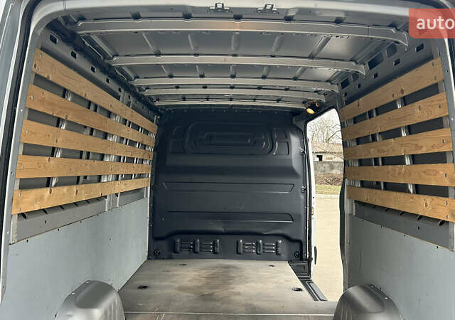 Серый Мерседес Sprinter, объемом двигателя 2.2 л и пробегом 314 тыс. км за 27250 $, фото 13 на Automoto.ua