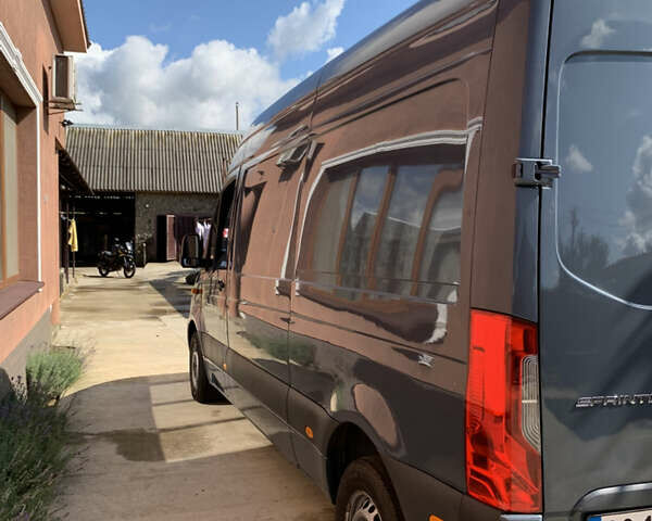 Сірий Мерседес Sprinter, об'ємом двигуна 2.14 л та пробігом 72 тис. км за 31500 $, фото 3 на Automoto.ua