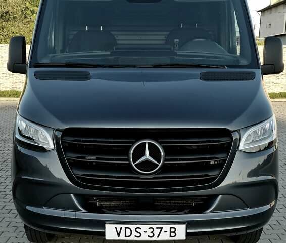 Серый Мерседес Sprinter, объемом двигателя 2.2 л и пробегом 316 тыс. км за 34500 $, фото 7 на Automoto.ua