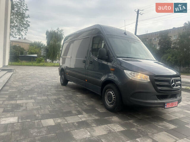 Серый Мерседес Sprinter, объемом двигателя 2.2 л и пробегом 77 тыс. км за 26000 $, фото 5 на Automoto.ua
