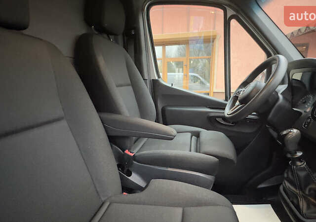 Серый Мерседес Sprinter, объемом двигателя 2.14 л и пробегом 239 тыс. км за 28500 $, фото 61 на Automoto.ua