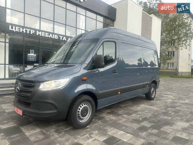 Серый Мерседес Sprinter, объемом двигателя 2.2 л и пробегом 77 тыс. км за 26000 $, фото 6 на Automoto.ua