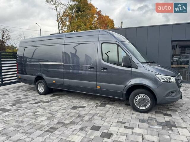 Серый Мерседес Sprinter, объемом двигателя 3 л и пробегом 94 тыс. км за 74900 $, фото 4 на Automoto.ua