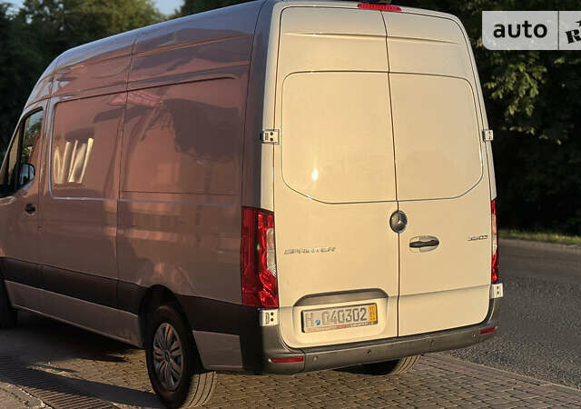 Серый Мерседес Sprinter, объемом двигателя 2.14 л и пробегом 220 тыс. км за 29815 $, фото 48 на Automoto.ua