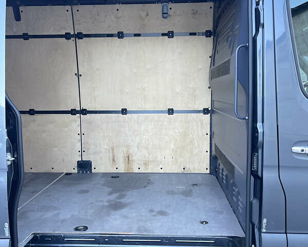 Серый Мерседес Sprinter, объемом двигателя 2.14 л и пробегом 170 тыс. км за 39999 $, фото 48 на Automoto.ua