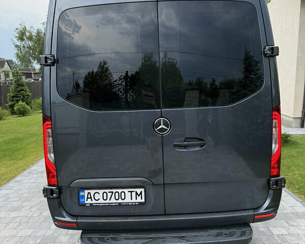 Серый Мерседес Sprinter, объемом двигателя 2.2 л и пробегом 263 тыс. км за 45500 $, фото 6 на Automoto.ua