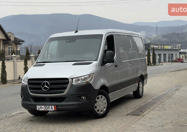 Серый Мерседес Sprinter, объемом двигателя 2.14 л и пробегом 239 тыс. км за 28500 $, фото 12 на Automoto.ua