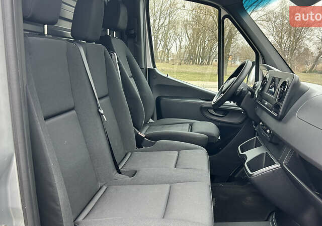 Серый Мерседес Sprinter, объемом двигателя 2.2 л и пробегом 314 тыс. км за 27250 $, фото 41 на Automoto.ua
