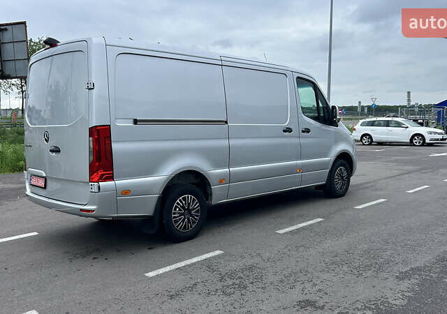 Сірий Мерседес Sprinter, об'ємом двигуна 2.2 л та пробігом 315 тис. км за 27700 $, фото 7 на Automoto.ua