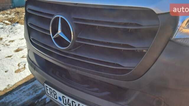 Серый Мерседес Sprinter, объемом двигателя 2.15 л и пробегом 98 тыс. км за 28990 $, фото 29 на Automoto.ua