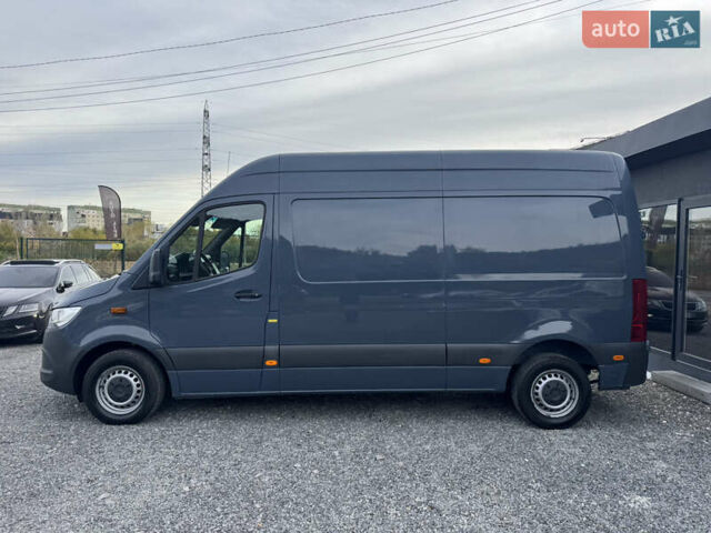 Серый Мерседес Sprinter, объемом двигателя 2.14 л и пробегом 72 тыс. км за 31999 $, фото 3 на Automoto.ua