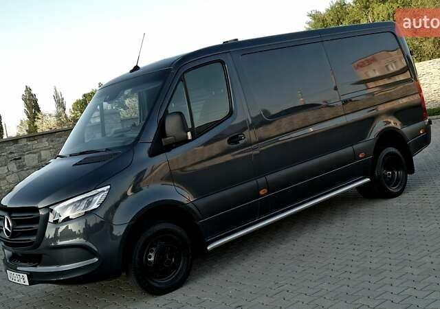 Серый Мерседес Sprinter, объемом двигателя 2.2 л и пробегом 316 тыс. км за 34500 $, фото 5 на Automoto.ua