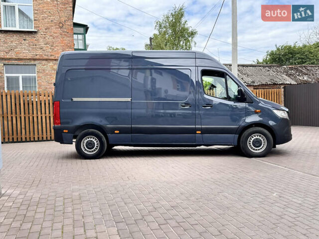 Серый Мерседес Sprinter, объемом двигателя 0 л и пробегом 70 тыс. км за 19700 $, фото 1 на Automoto.ua